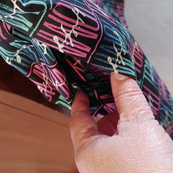 NWT Men's Tommy Hilfiger Colourful Swim Trunks Short size 3X - Picture 5 of 12